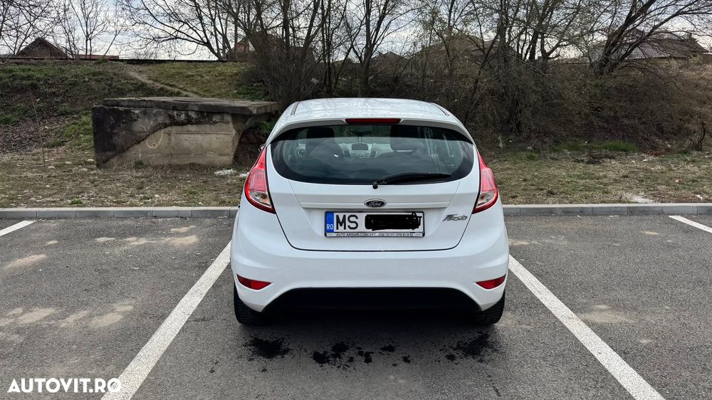 Ford Fiesta - 4