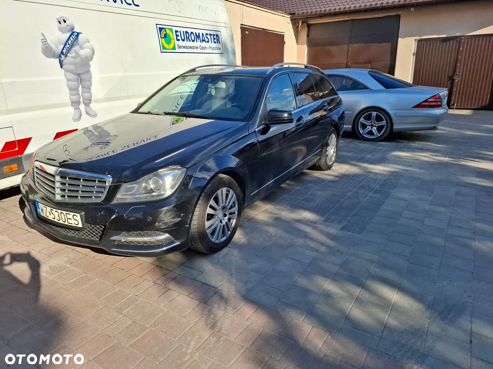Mercedes-Benz Klasa C 220 d 4-Matic 7G-TRONIC - 13