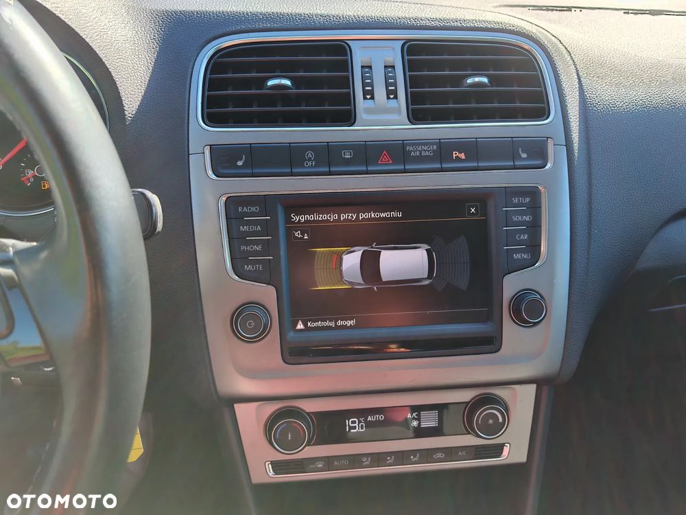 Volkswagen Polo 1.4 TDI Blue Motion Technology Lounge - 33