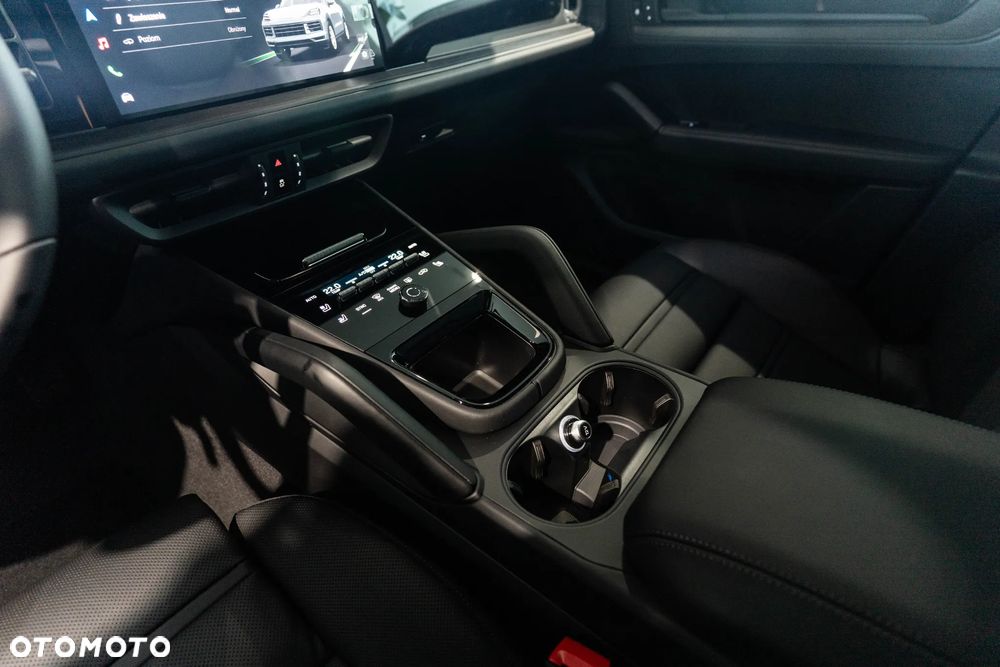 Porsche Cayenne E-Hybrid PHEV Black Edition - 23