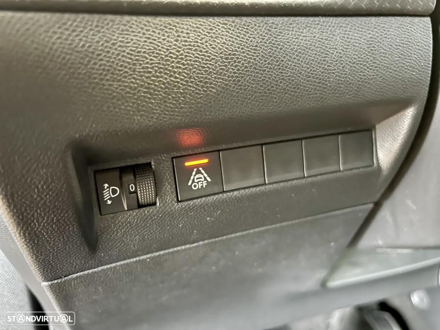 Peugeot 2008 1.2 PureTech Allure Pack EAT8 - 15