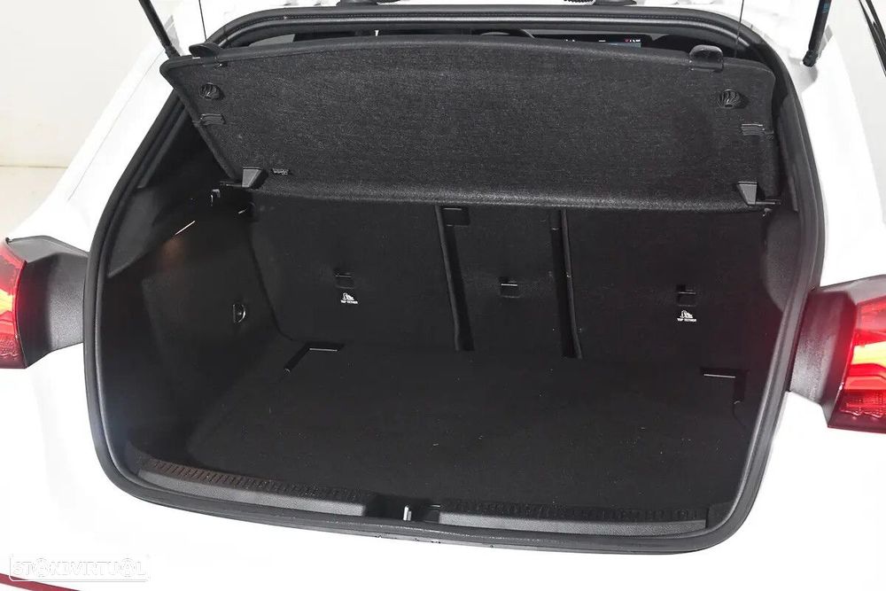 Mercedes-Benz A 200 AMG Line Aut. - 12