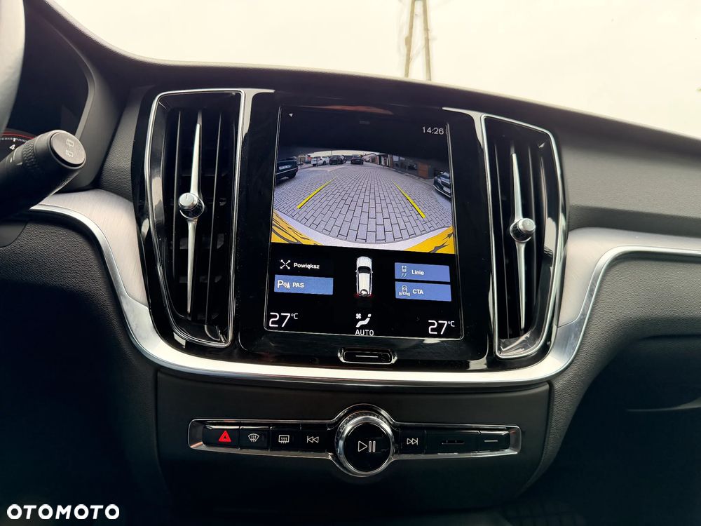 Volvo V60 B3 B Momentum Core - 26