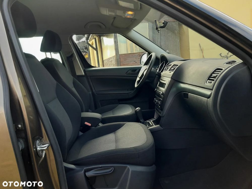 Skoda Yeti 1.2 TSI Active PLUS EDITION - 10