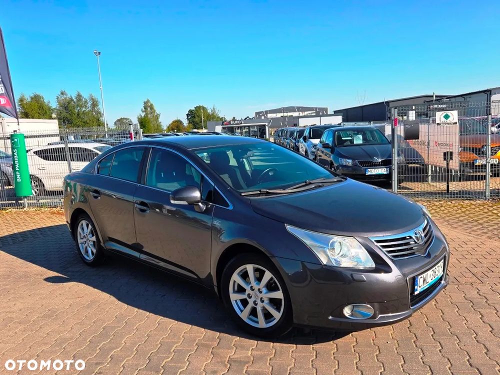 Toyota Avensis 2.2 D-4D Prestige NAVI - 4