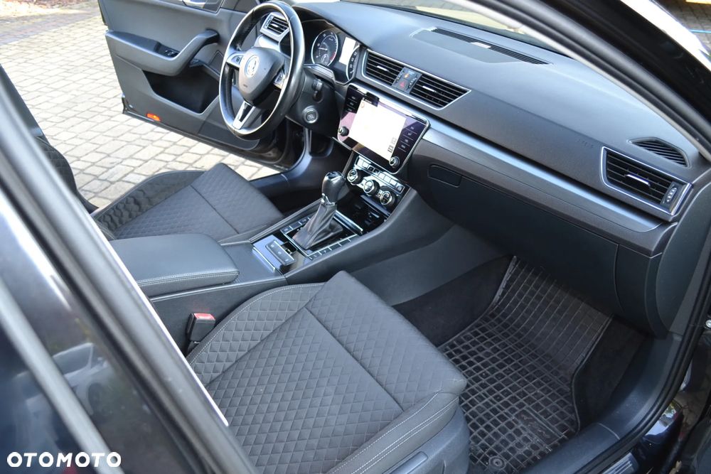 Skoda Superb 2.0 TDI DSG Style - 10