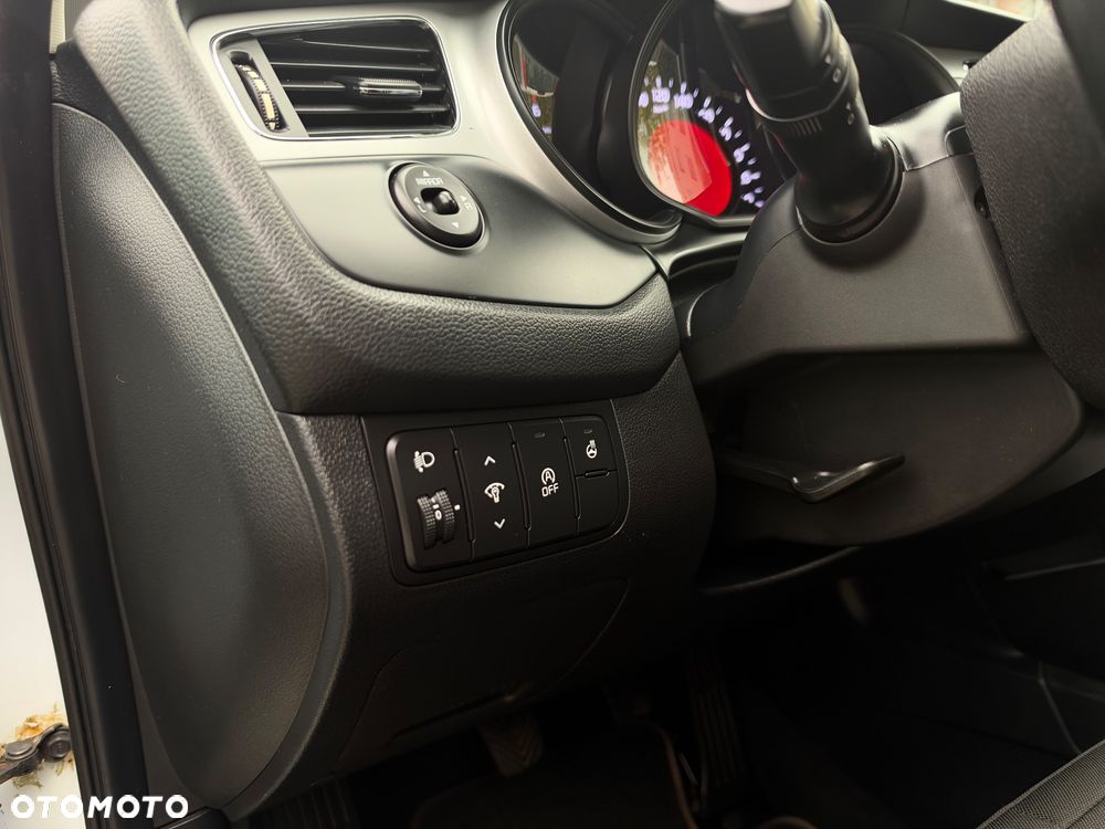 Kia Ceed - 15