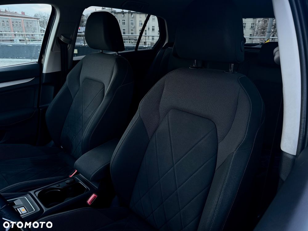 Volkswagen Golf - 18