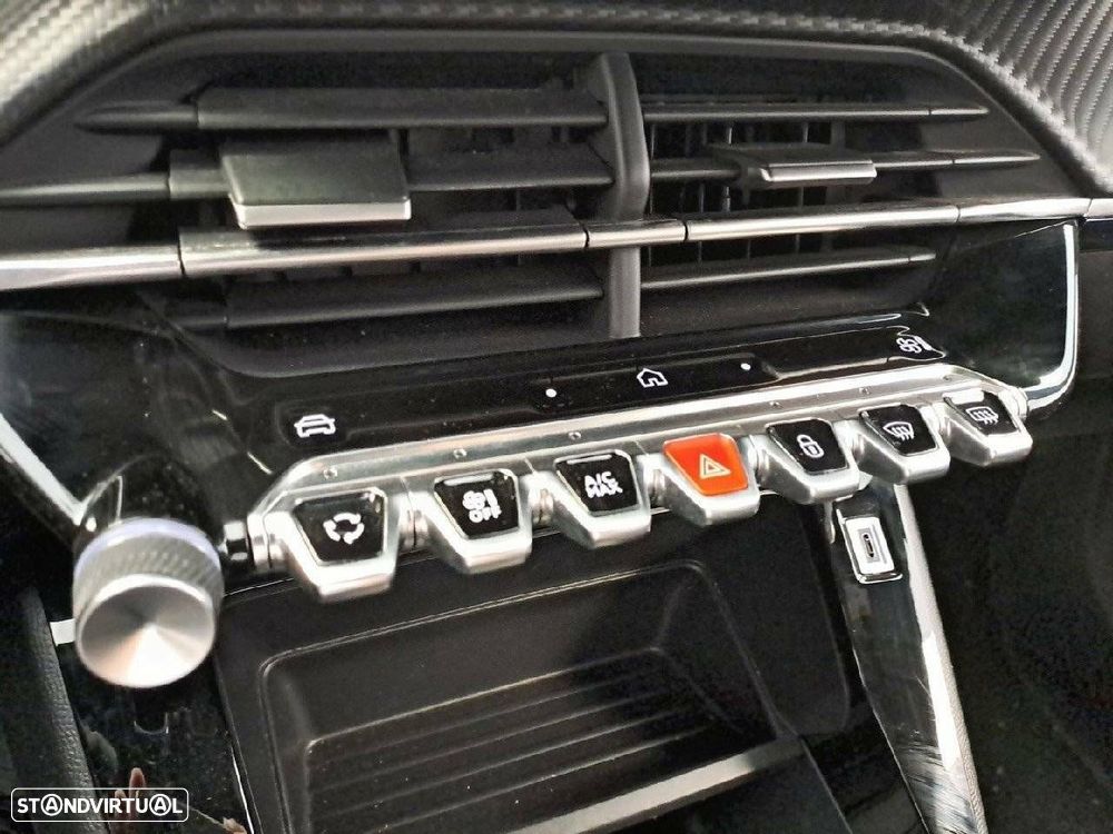 Peugeot 2008 1.2 PureTech Active - 22