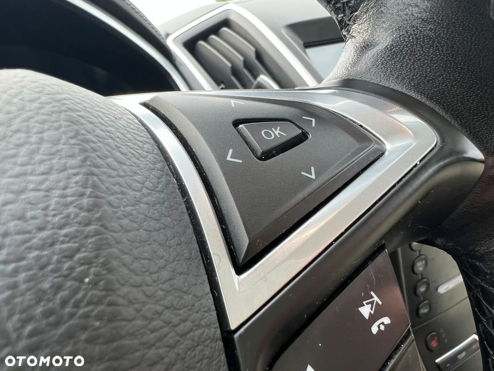 Ford S-Max 2.0 TDCi 4WD Vignale PowerShift - 28