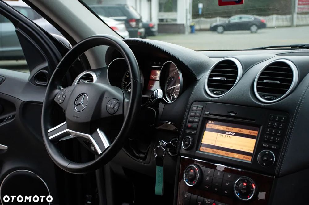 Mercedes-Benz GL 450 4Matic 7G-TRONIC - 16