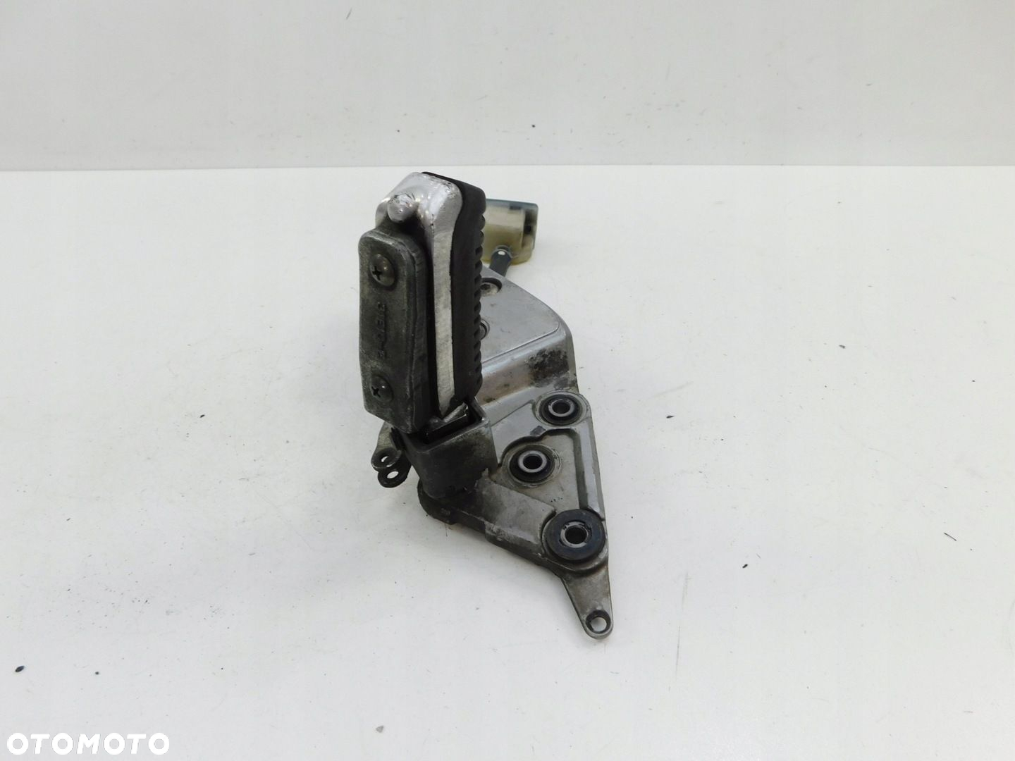 SUZUKI BANDIT 600 00-04 SET PODNÓŻEK KIEROWCY PRAWY  POMPA HAMULCOWA - 3