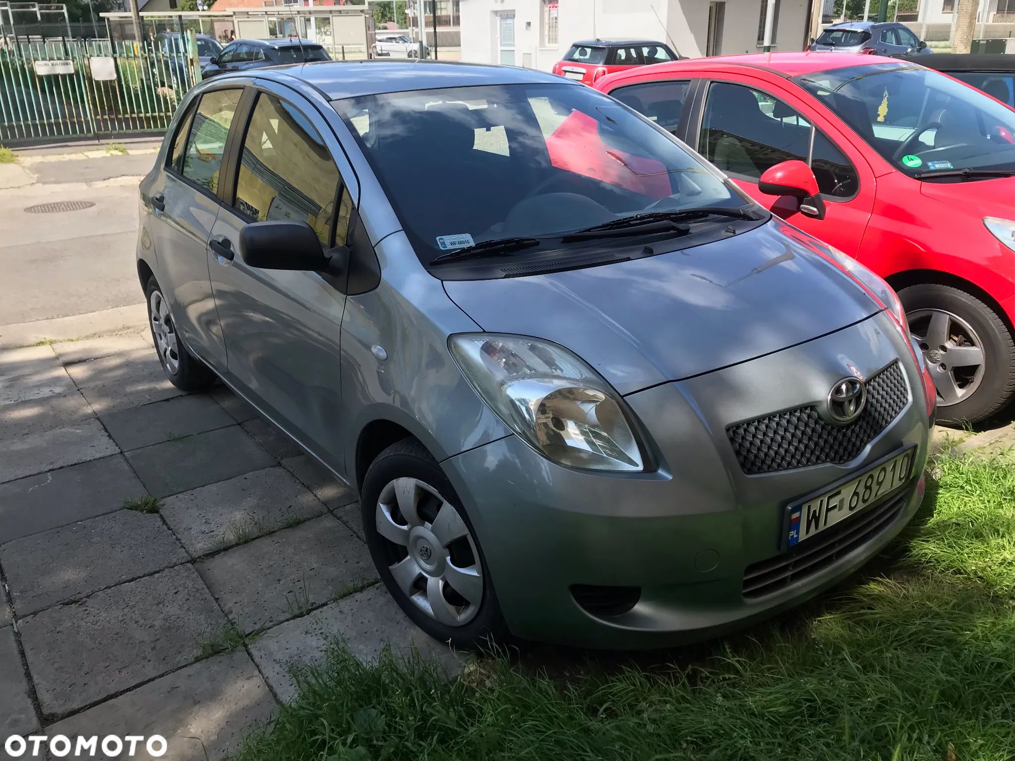 Toyota Yaris 1.3 Luna - 1