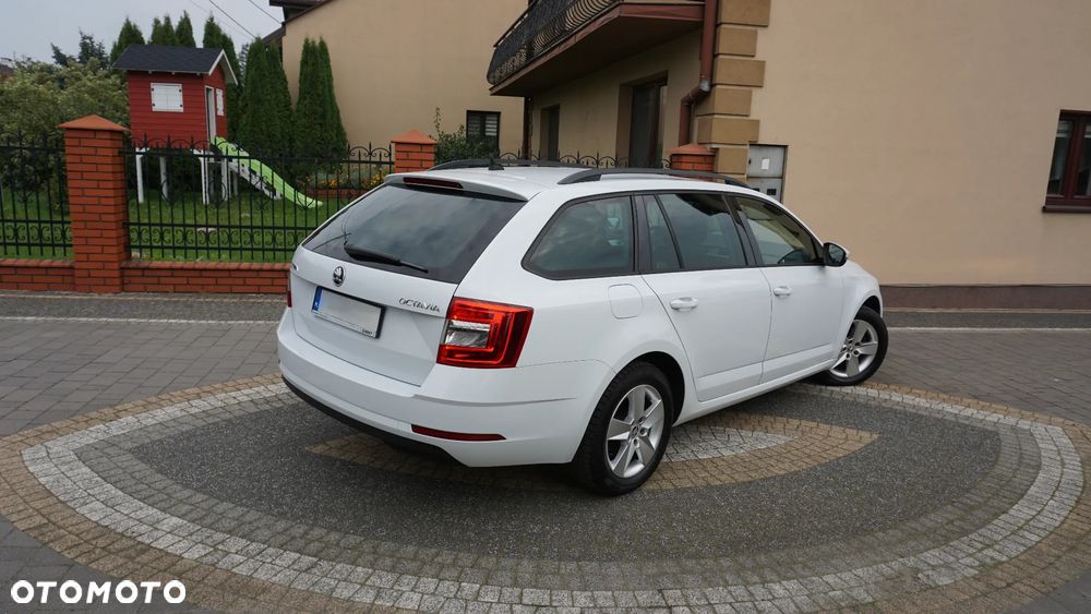 Skoda Octavia 1.6 TDI SCR Ambition - 2