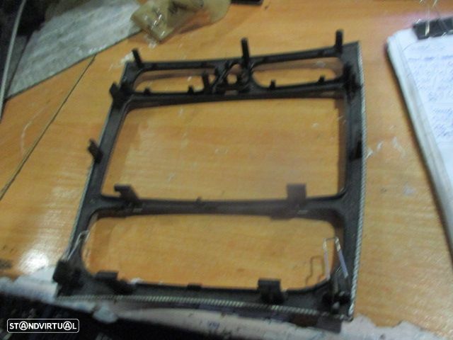 Grelha Friso A2036802439 MERCEDES W203 COUPE CENTRAL MERCEDES C220cdi SPORTCOUPE CL203 W203 2003 2.2CDI 143CV 3P CINZA - 2