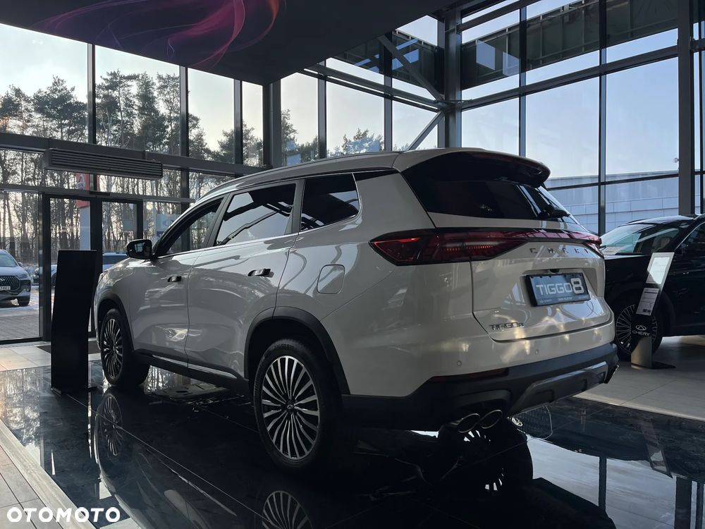 Chery Tiggo 8 1.5 T-GDI Super Hybrid Comfort DCT - 2