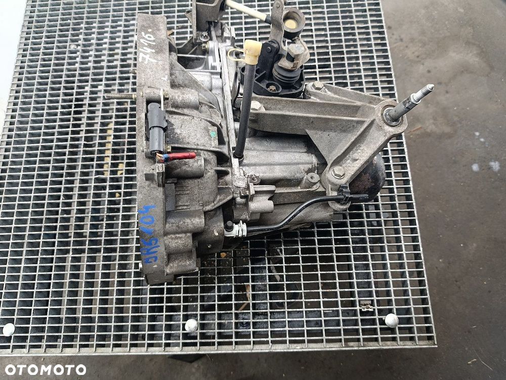 SKRZYNIA BIEGÓW MANUALNA 5 RENAULT SCENIC II JR5104 1.6 16V - 5