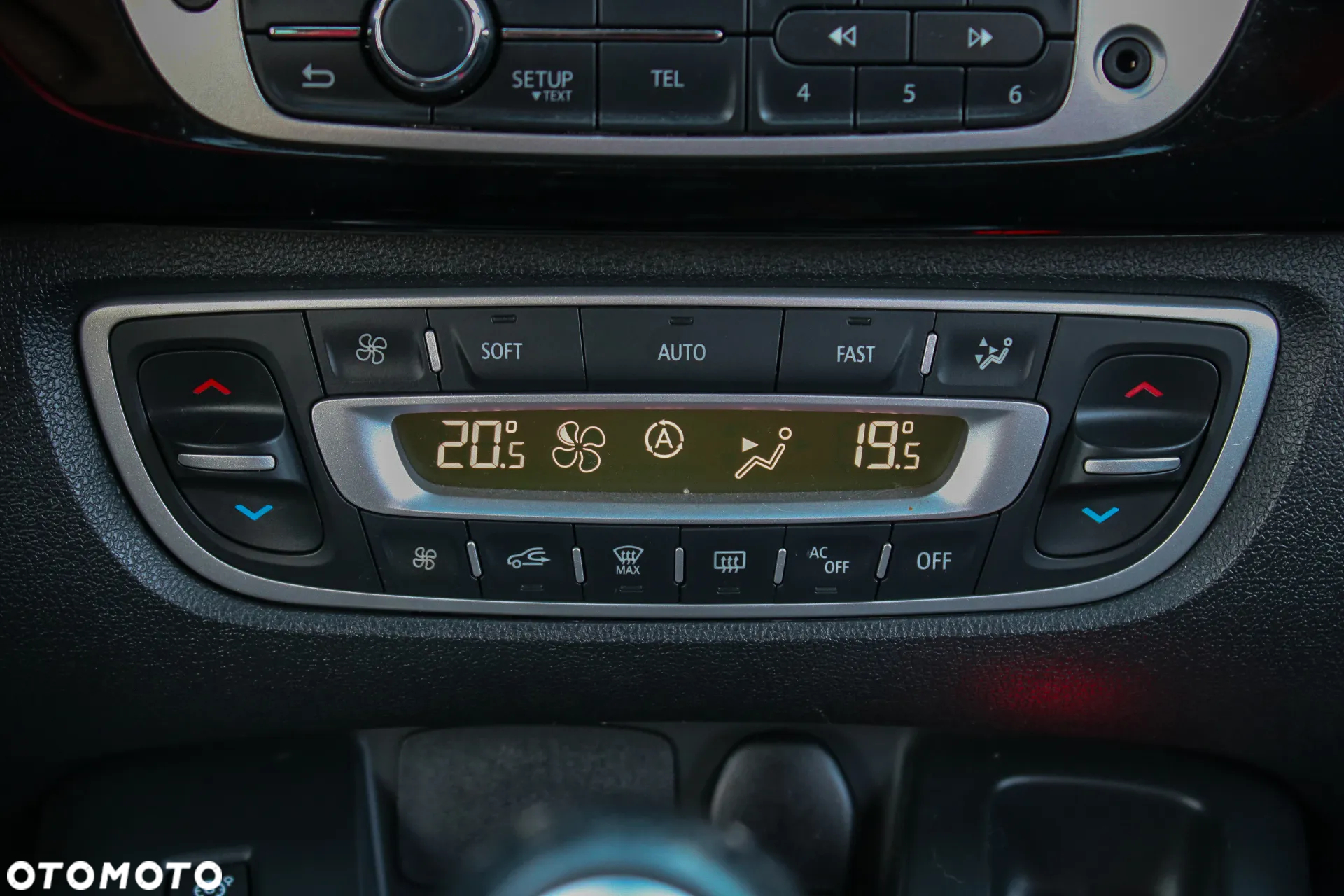 Renault Grand Scenic ENERGY TCe 115 Bose Edition - 29