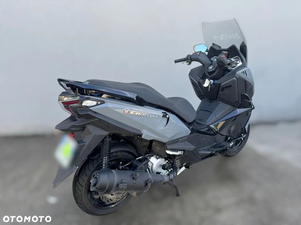 SYM CRUiSYM - 3
