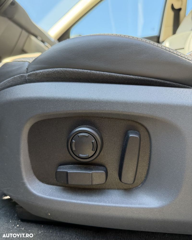 Land Rover Range Rover Evoque - 11