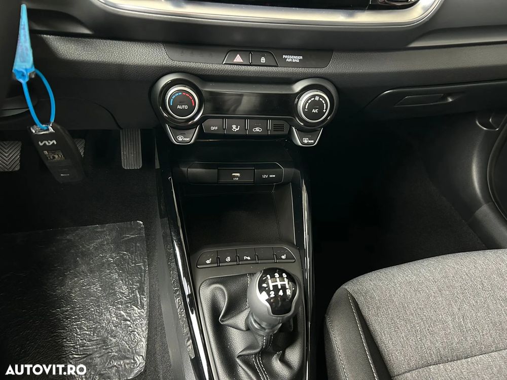 Kia Stonic 1.2 MPI 5MT Urban - 10