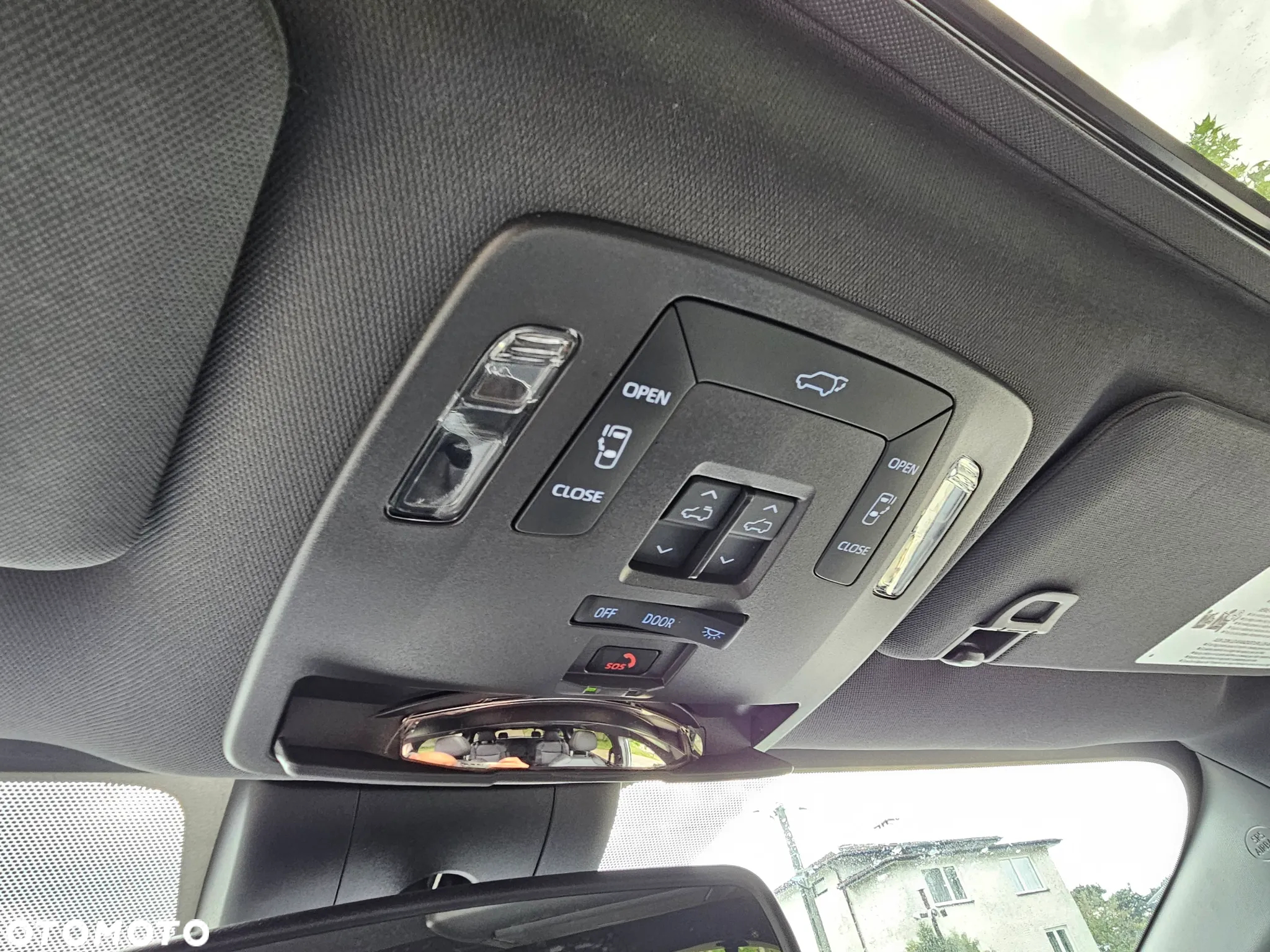 Toyota Sienna - 33