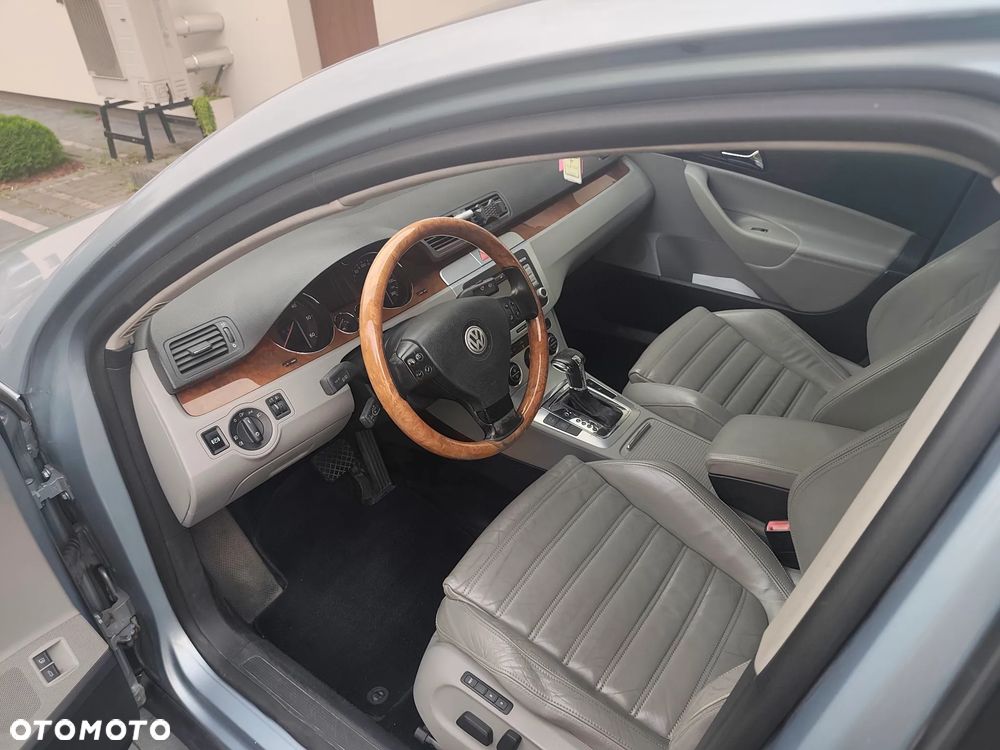 Volkswagen Passat 2.0 TDI Highline DSG - 8
