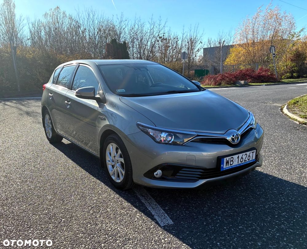 Toyota Auris Hybrid 135 Prestige - 3