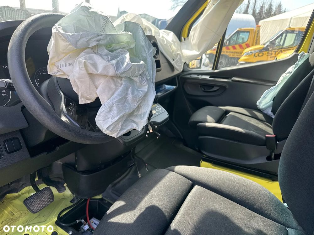 Mercedes-Benz SPRINTER - 20