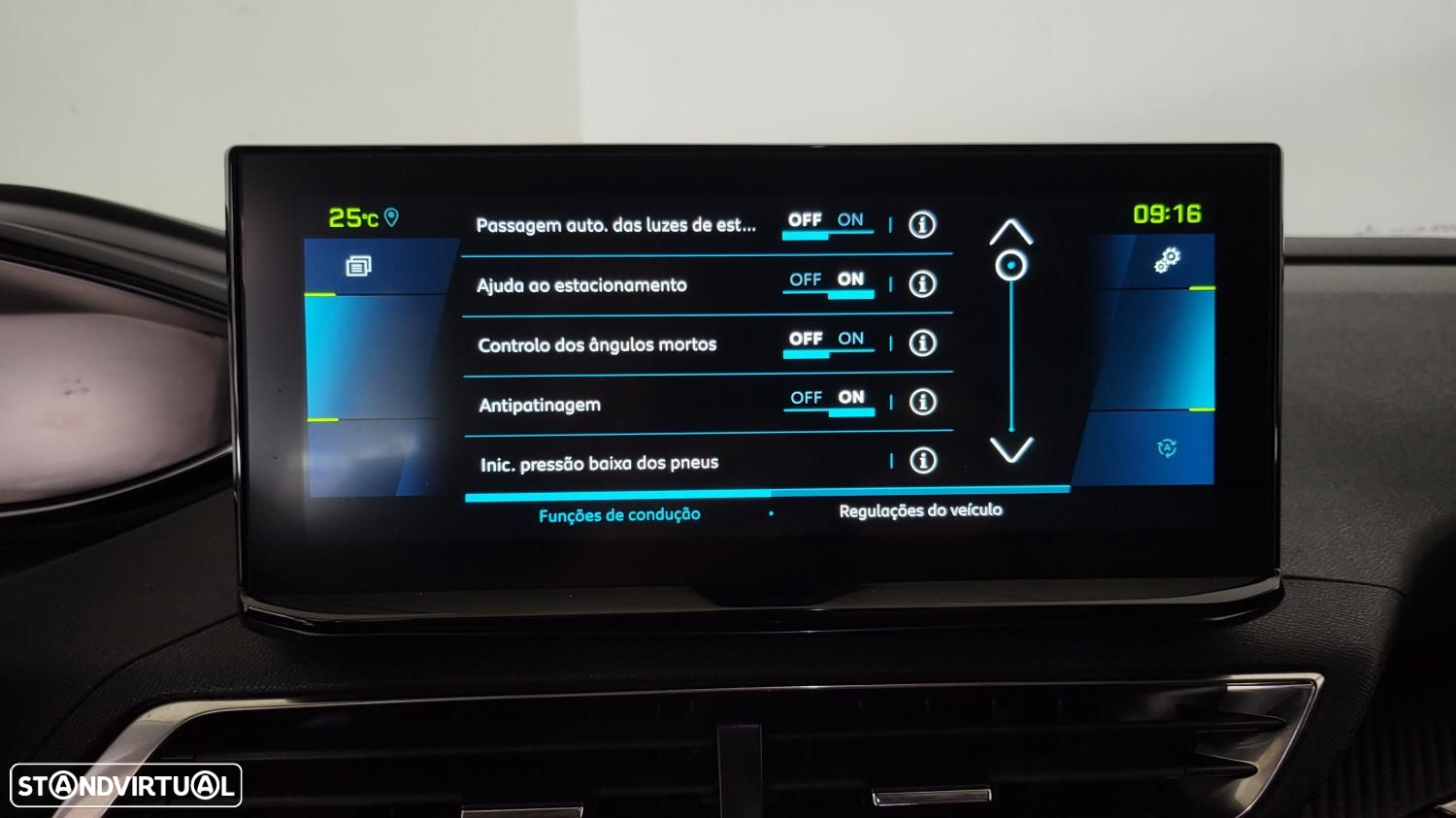 Peugeot 3008 1.6 Hybrid Allure e-EAT8 - 16