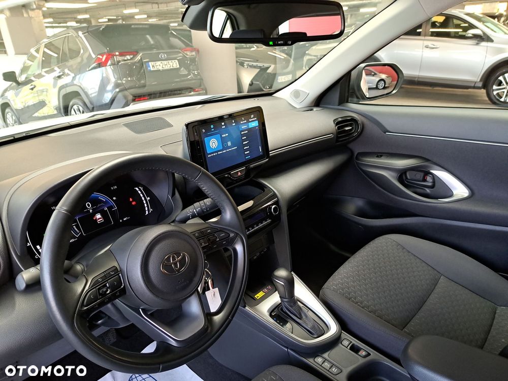 Toyota Yaris Cross Hybrid 1.5 Comfort - 28