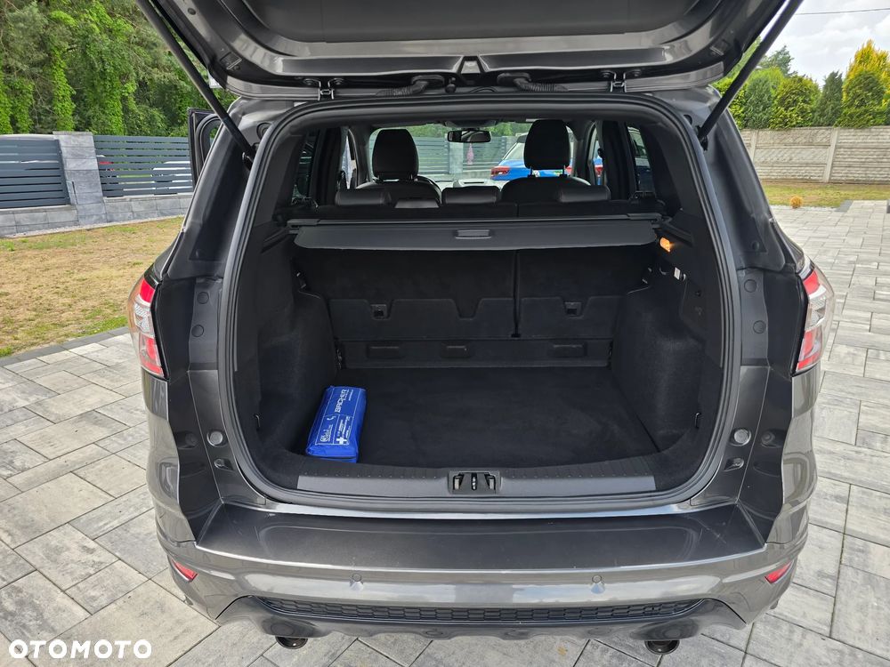 Ford Kuga 2.0 TDCi 2x4 ST-Line - 35