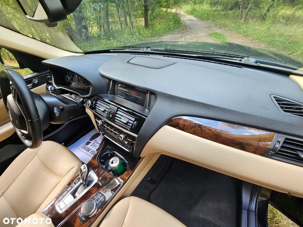 BMW X3 xDrive28i - 17