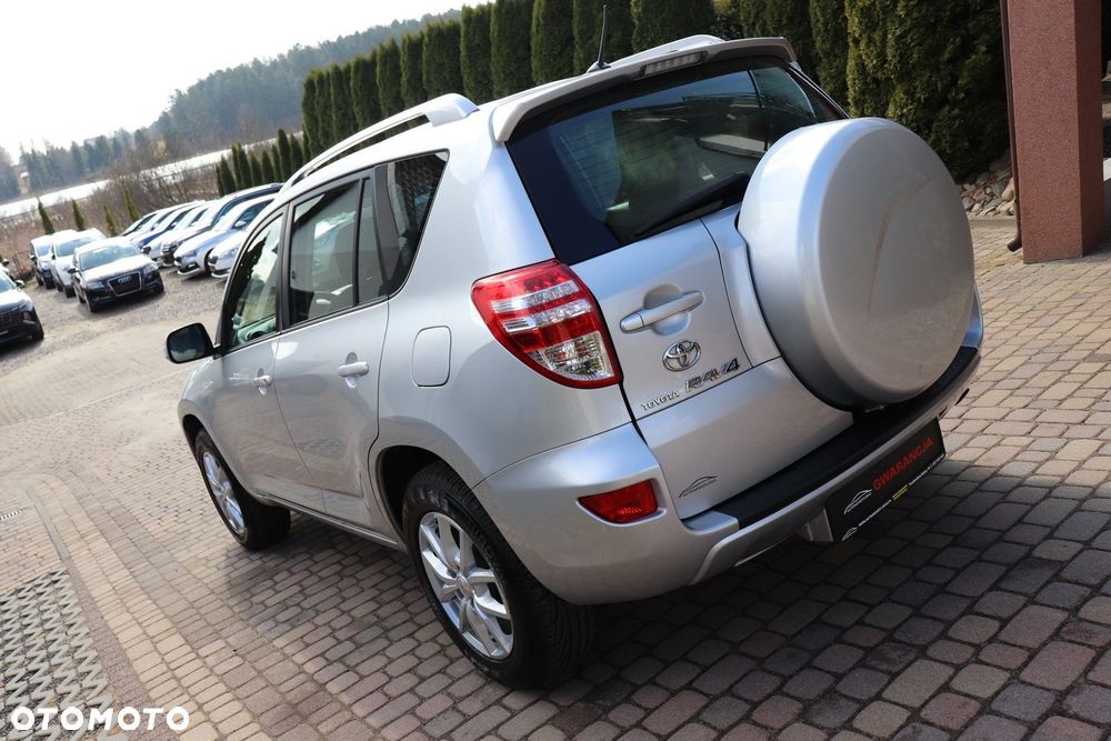 Toyota RAV4 2.0 4x2 - 29