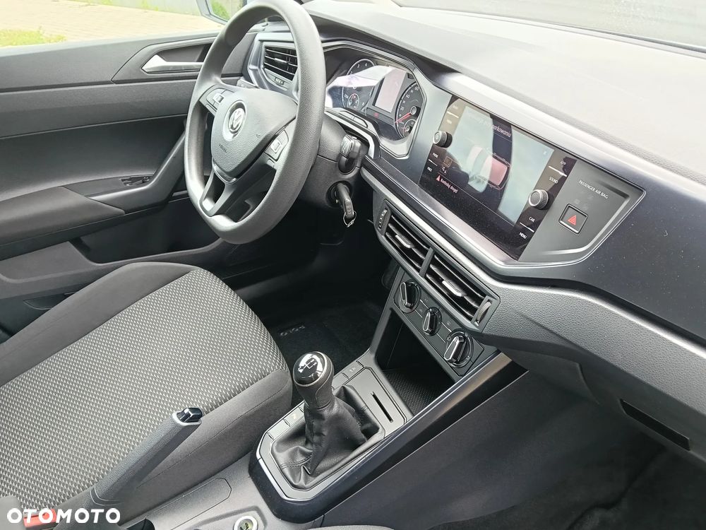 Volkswagen Polo 1.0 ACTIVE - 15