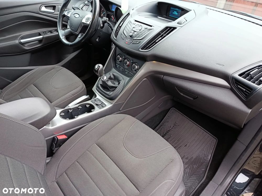 Ford Kuga 1.5 EcoBoost 2x4 Black & Silver - 8