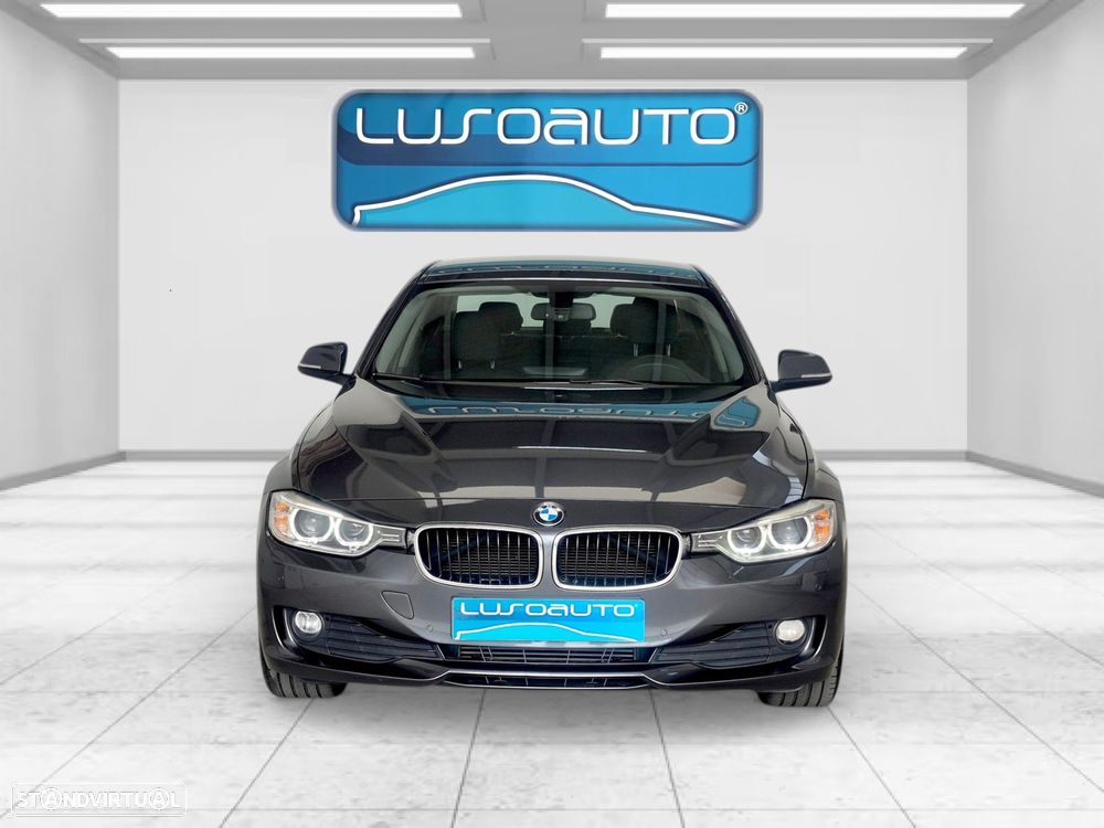 BMW 316 i Line Modern Auto - 3