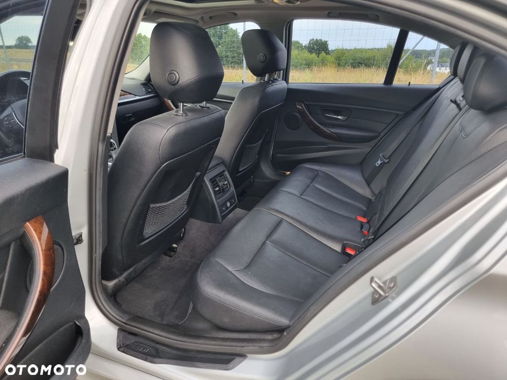 BMW Seria 3 - 19
