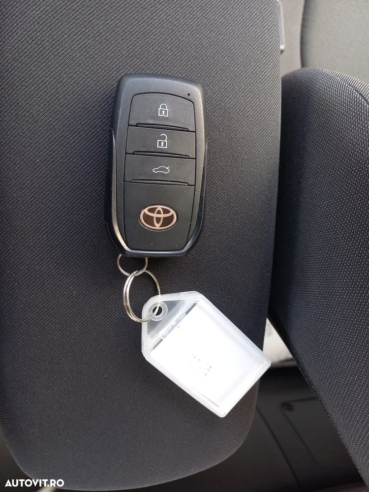 Toyota Corolla 1.8 HSD Eco - 27