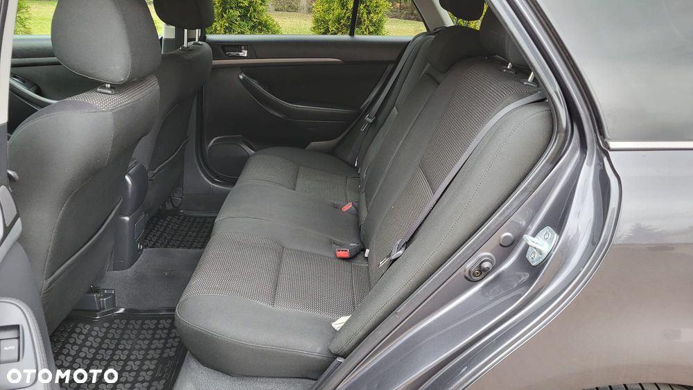 Toyota Avensis 1.8 VVT-i Executive - 10