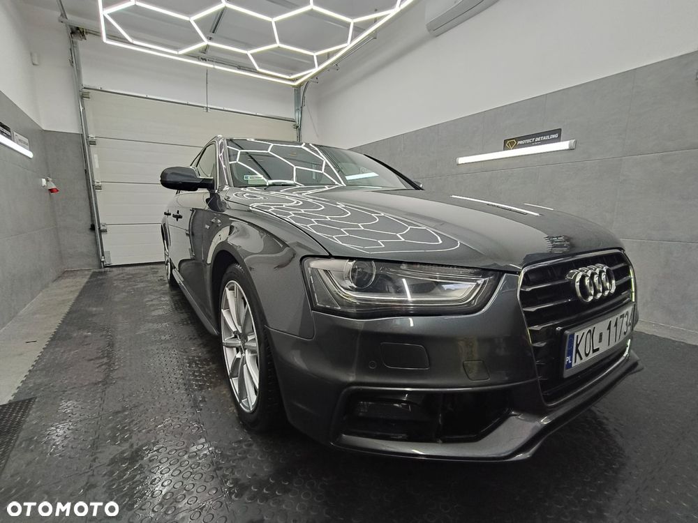 Audi A4 Avant 2.0 TDI Quattro Line S tronic - 1