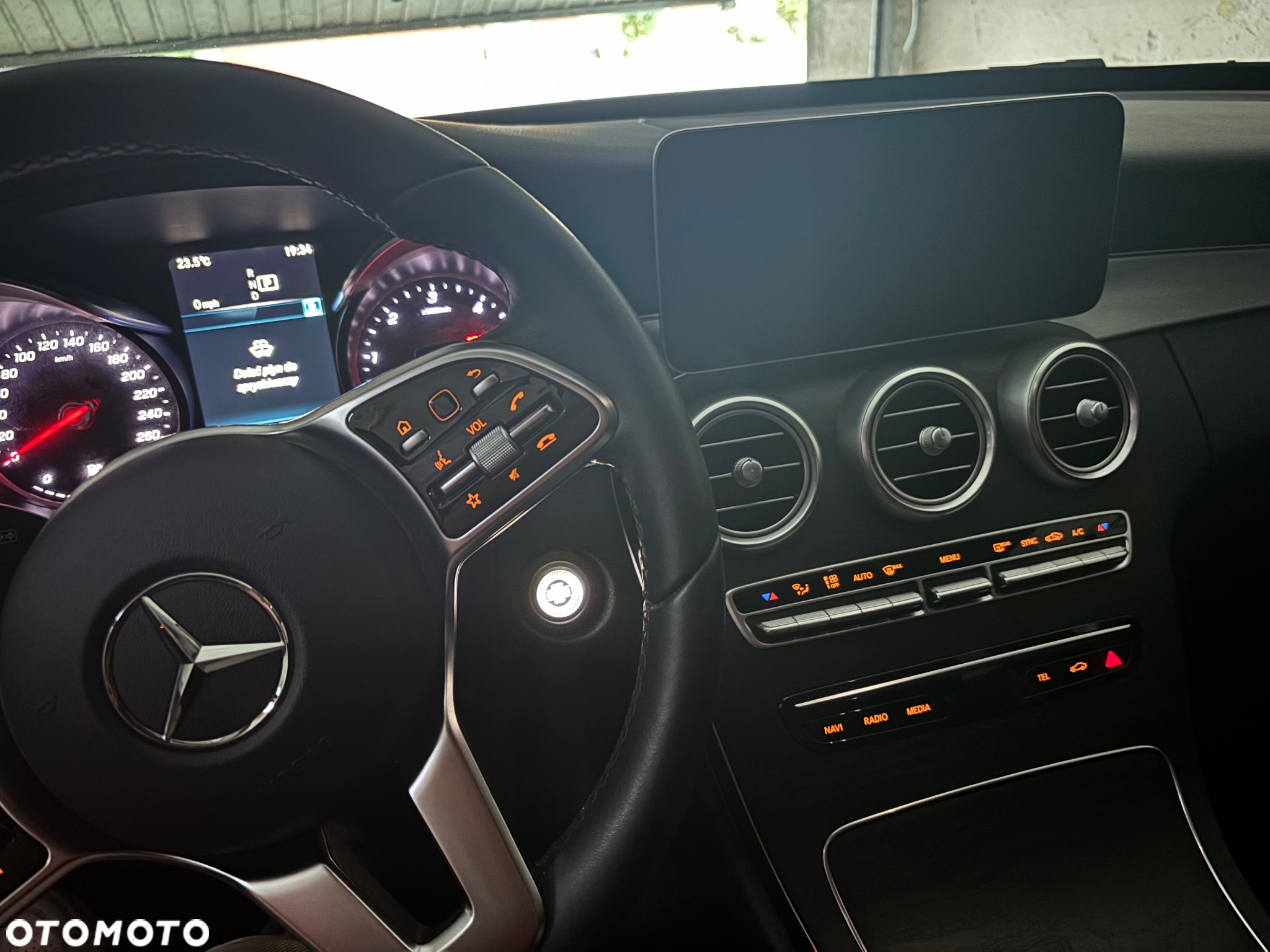 Mercedes-Benz Klasa C 180 d 9G-TRONIC - 15