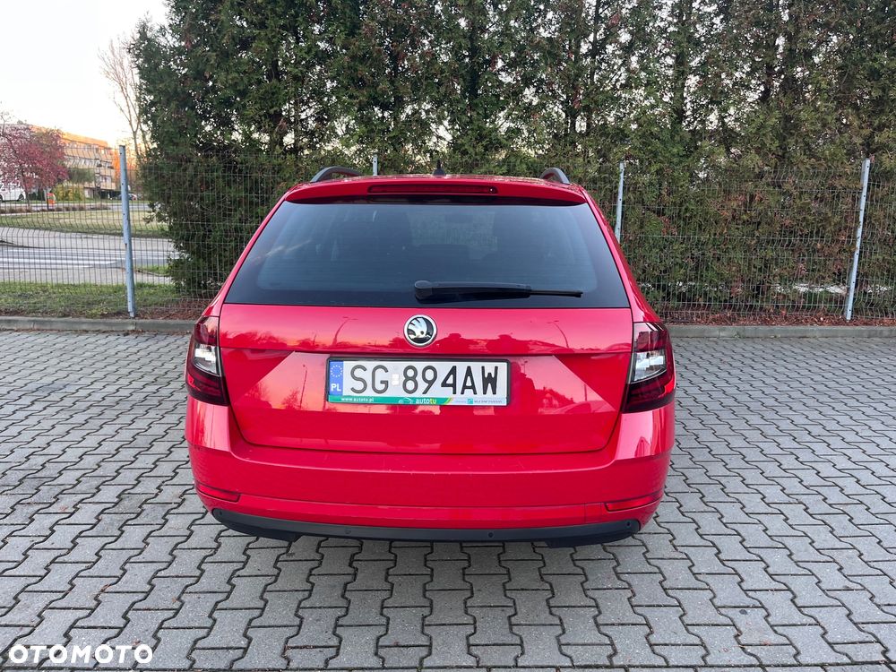 Skoda Octavia 1.6 TDI DSG Ambition - 5