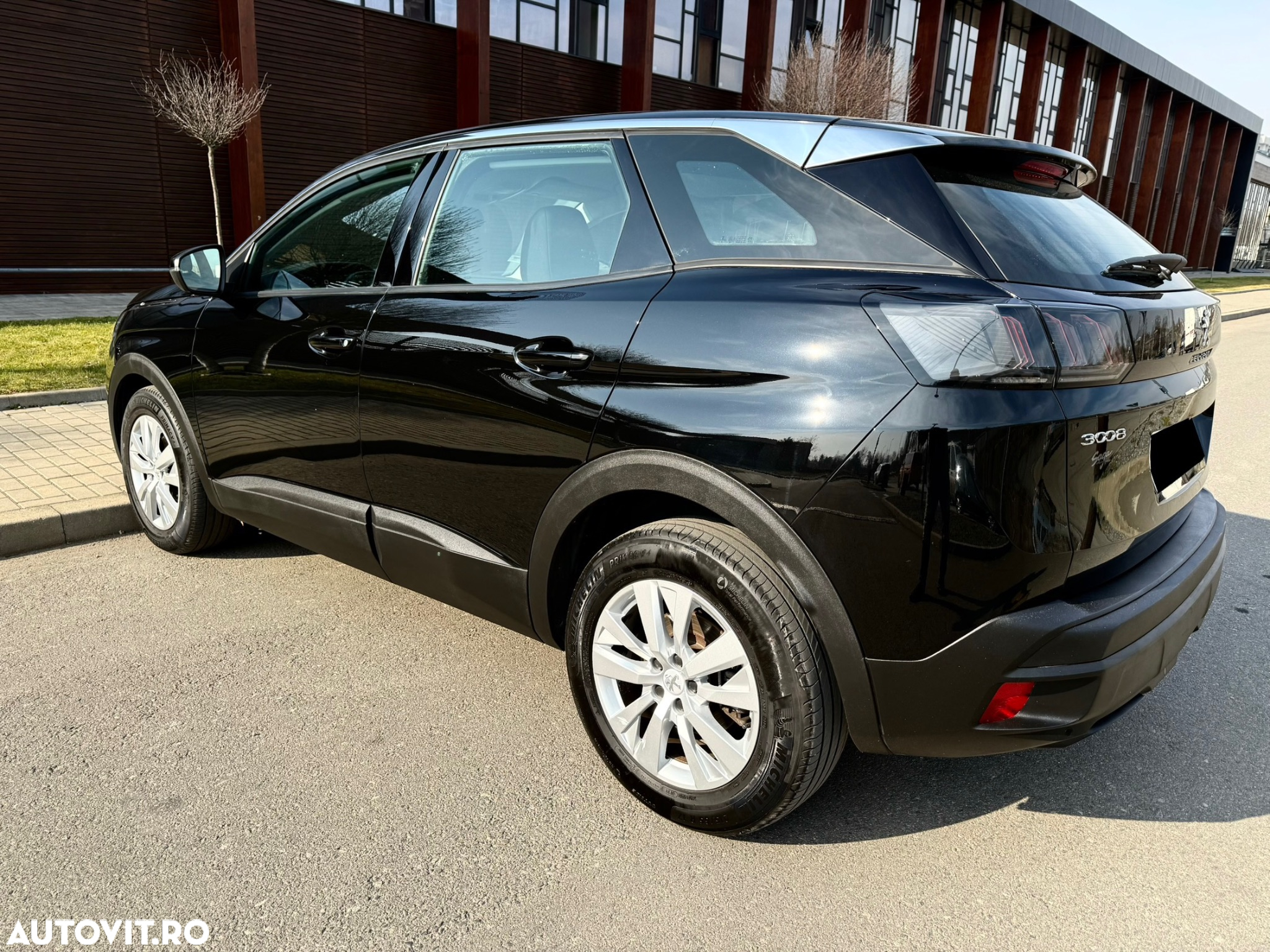Peugeot 3008 BlueHDi 130 Stop & Start EAT8 Active Pack - 4