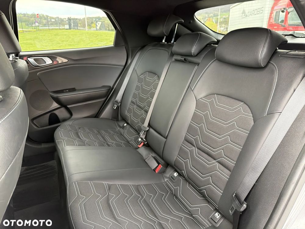 Kia XCeed 1.6 T-GDI Tribute DCT - 16