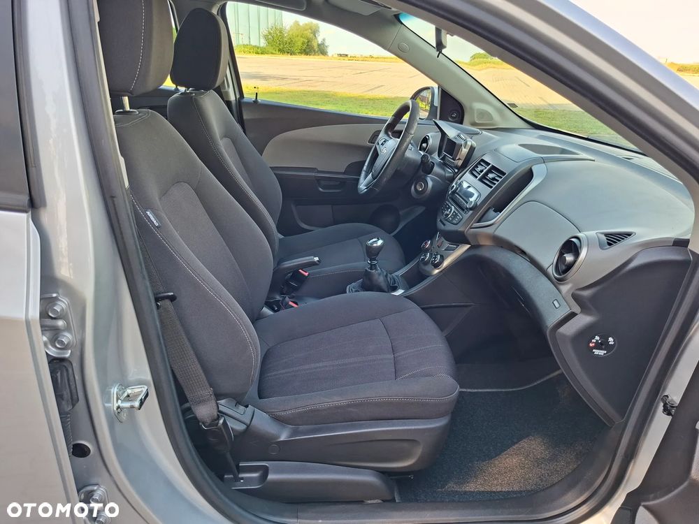 Chevrolet Aveo 1.2 LT+ - 21