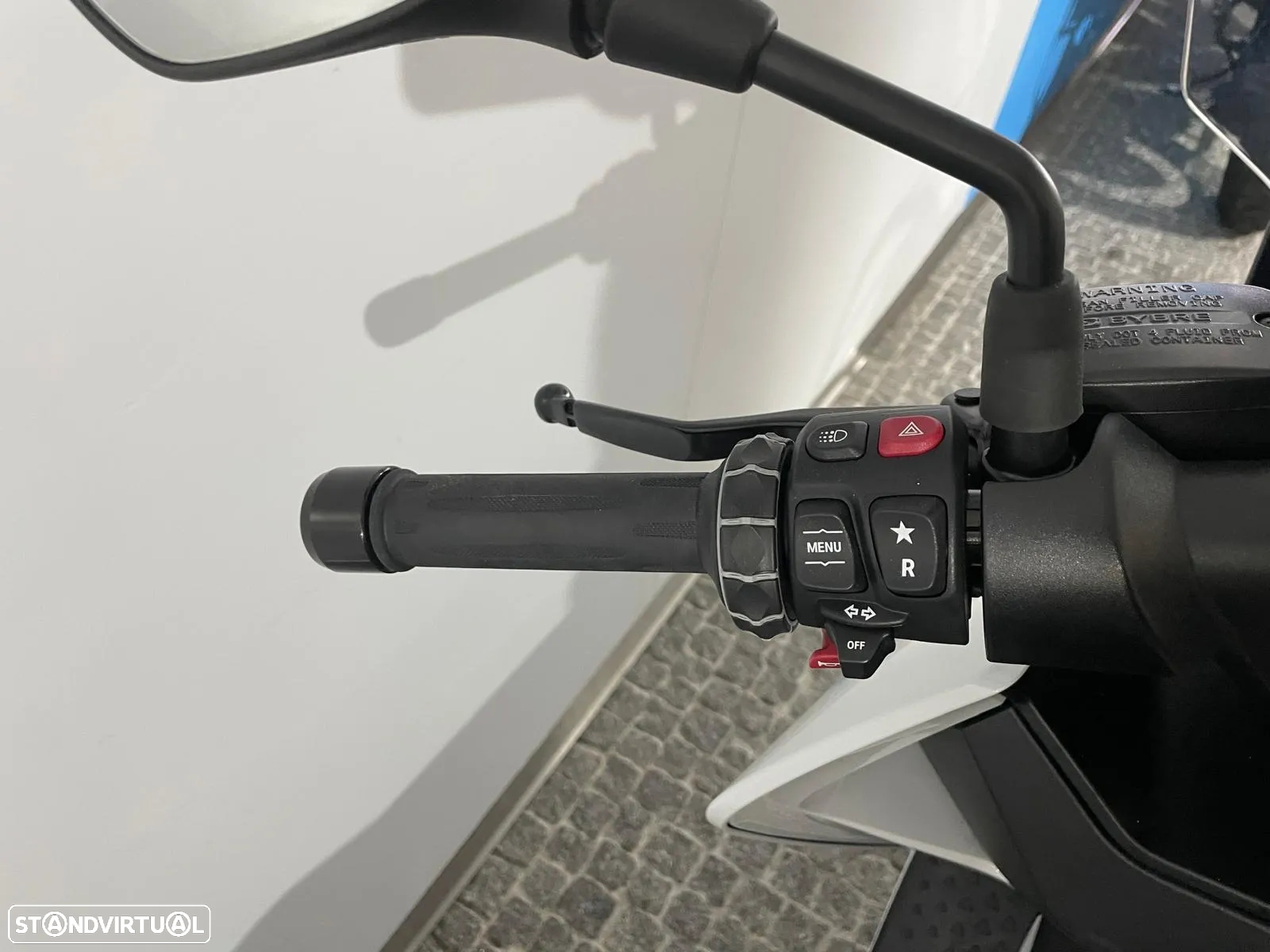 BMW CE 04 - 8