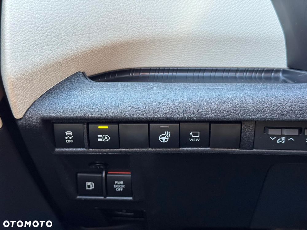 Toyota Sienna - 24