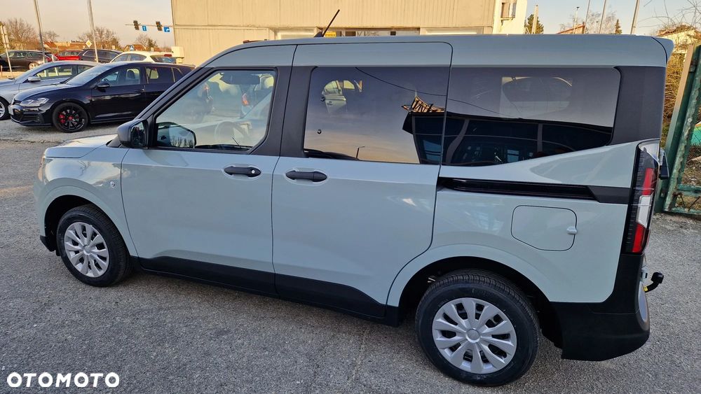 Ford Nowy Courier Kombi 2025 - 21