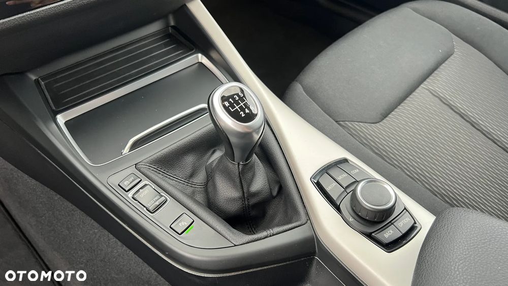 BMW Seria 1 116i Sport Line - 23